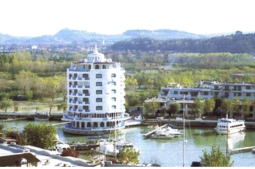 Italia Hotel Rimini, Exteriorul