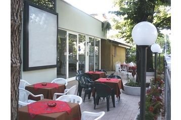 Itálie Hotel Rimini, Exteriér