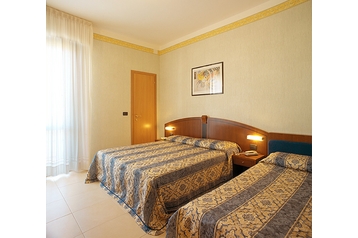 Италия Hotel Rimini, Екстериор