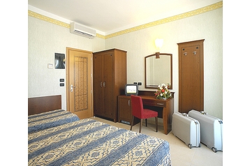 Италия Hotel Rimini, Екстериор