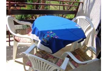 Kroatia Privát Pula, Eksteriør