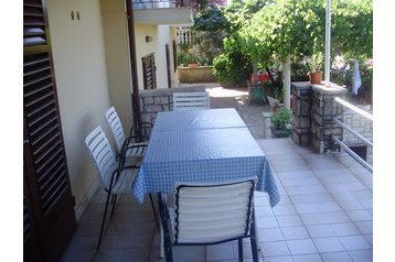 Suite Trpanj 2
