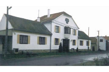 Tšehhi Vabariik Privát Štítary, Eksterjöör