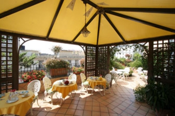 Włochy Hotel Neapol / Napoli, Zewnątrz