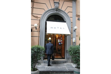 Italia Hotel Napoli, Neapole, Exteriorul