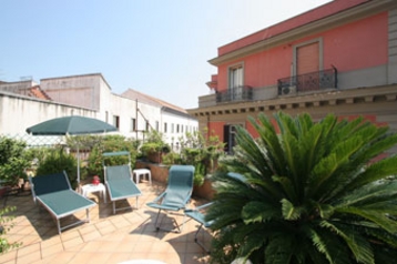 Italia Hotel Napoli, Eksteriør