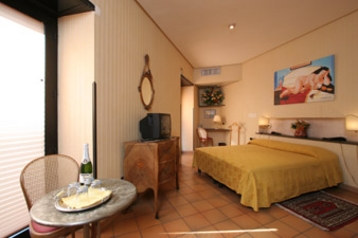 Włochy Hotel Neapol / Napoli, Zewnątrz