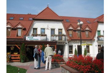 Pologne Hotel Mikołajki, Extérieur