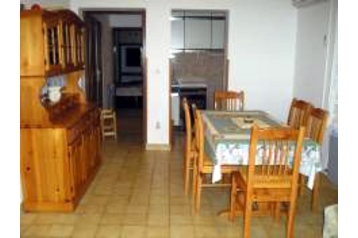 Croatia Byt Banjole, Exterior