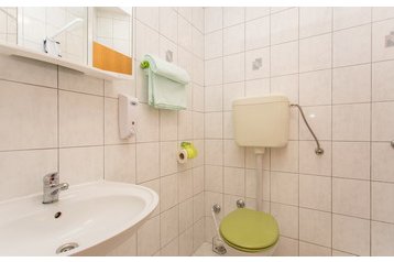 Chorvatsko Privát Kornić, Exteriér