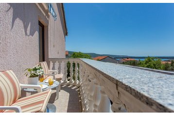 Chorvatsko Privát Kornić, Exteriér