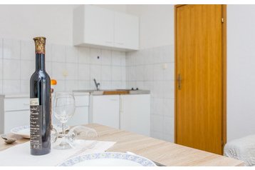 Chorvatsko Privát Kornić, Exteriér