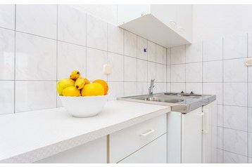 Chorvatsko Privát Kornić, Exteriér