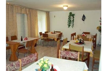 Polska Penzión Krasnobród, Zewnątrz