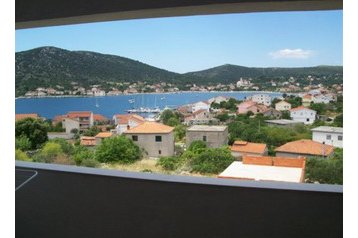 Kroatia Privát Vinišće, Eksteriør