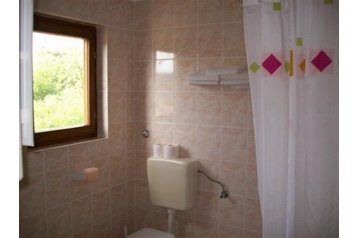 Kroatia Privát Vinišće, Eksteriør