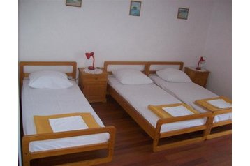 Kroatia Privát Vinišće, Eksteriør