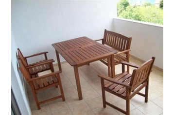 Kroatia Privát Vinišće, Eksteriør