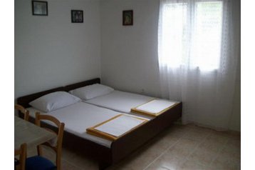 Kroatia Privát Vinišće, Eksteriør