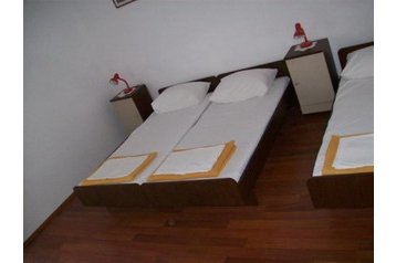 Kroatia Privát Vinišće, Eksteriør