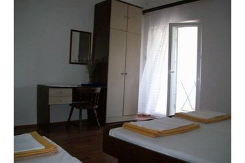 Kroatia Privát Vinišće, Eksteriør