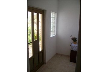 Kroatia Privát Vinišće, Eksteriør