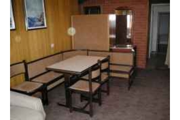 Croaţia Byt Makarska, Exteriorul