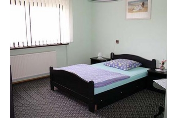 Polska Penzión Brzeg, Zewnątrz