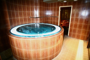 Estonia Hotel Tallin / Tallinn, Zewnątrz