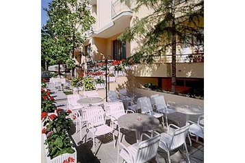 Italia Hotel Cattolica, Eksteriør