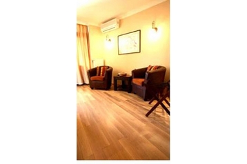 Románia Hotel Bukarest / Bucureşti, Exteriőr