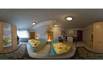 Ungari Privát Hévíz, Eksterjöör