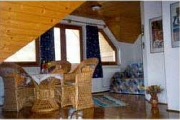 Ungarn Chata Vonyarcvashegy, Eksteriør