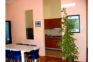 Horvaatia Hotel Pula, Eksterjöör