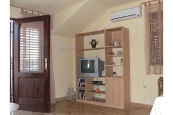 Kroatia Privát Smokvica, Eksteriør