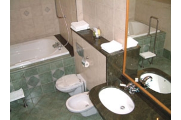 Латвия Hotel Рига / Rīga, Экстерьер