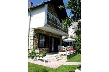 Hungary Chata Alsóörs, Exterior