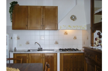 Italie Chata Portoferraio, Extérieur