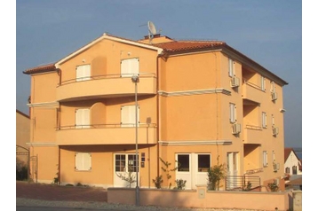 Хорватiя Hotel Premantura, Екстер'єр