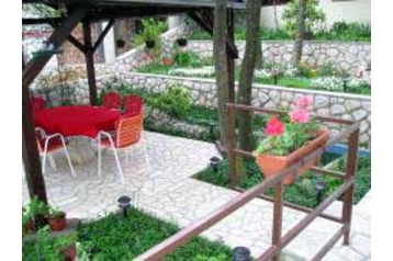 Horvaatia Privát Dramalj, Eksterjöör