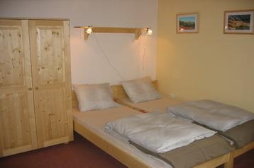 Fizetővendéglátó-hely Németporuba / Závažná Poruba 7