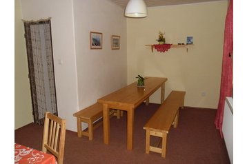 Fizetővendéglátó-hely Németporuba / Závažná Poruba 7