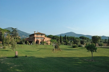 Italia Penzión Scarlino, Exteriorul