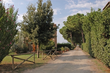 Italia Penzión Scarlino, Exteriorul