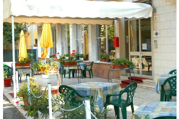 Italija Hotel Cesenatico, Eksterjeras