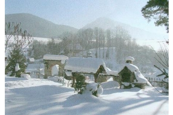 Slovakija Byt Leštiny, Eksterjeras