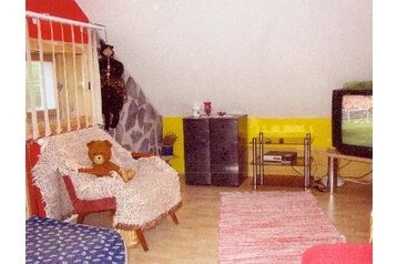 Slovakia Byt Leštiny, Exterior