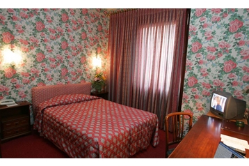 Itaalia Hotel Torino, Eksterjöör