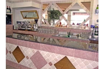 Viesnīca Cesenatico 9
