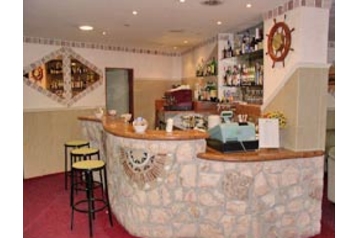 Viesnīca Cesenatico 9
